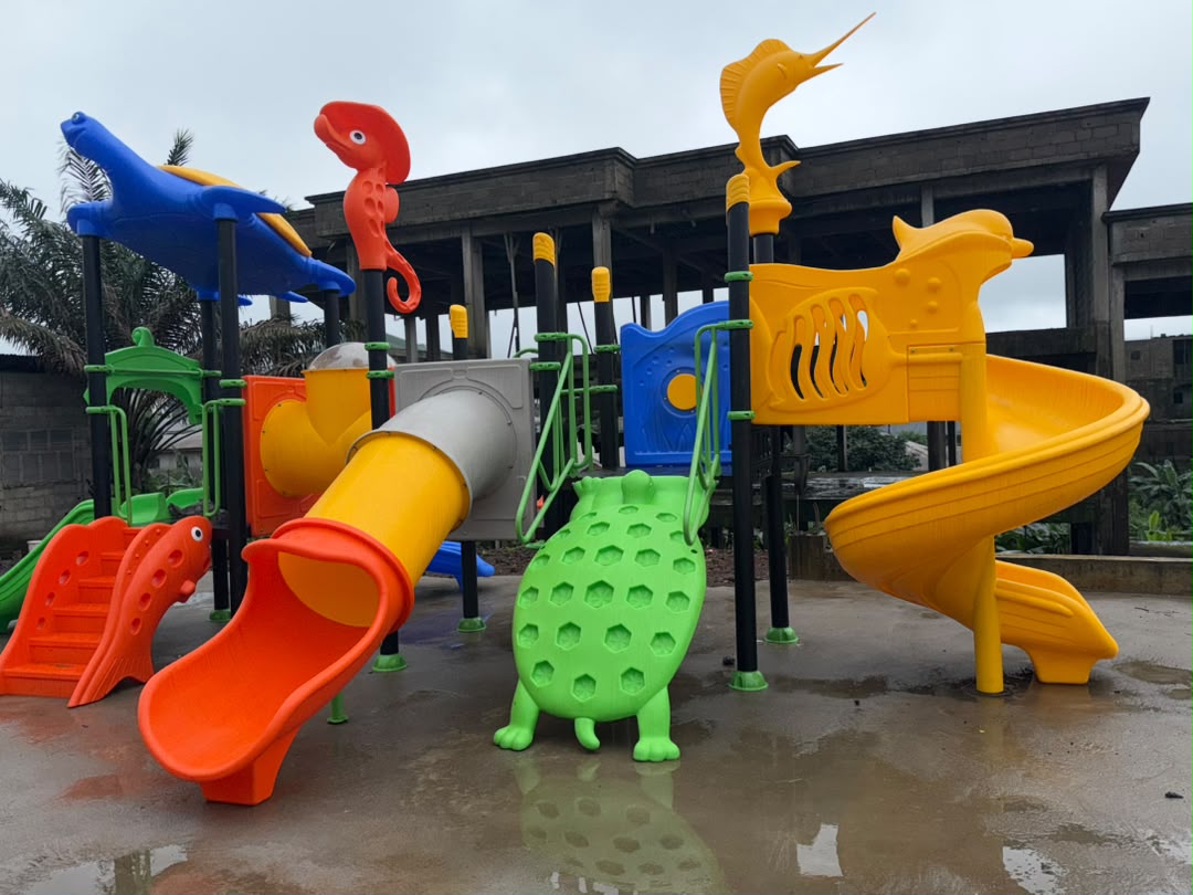 Indoor & Outdoor Playgrounds